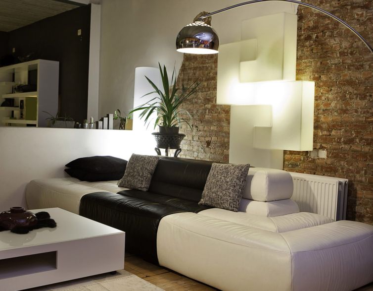 Rustic Steel House ()